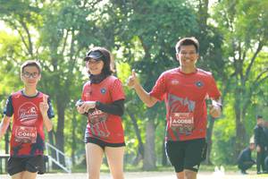 BIB: 043, 0088, 0418
                            <button type="button" onclick="openModal(5123861)" class="btn btn-primary btn-sm float-right btn-popup" data-toggle="modal" data-target=".modal-high-quality">
                        <i class="fas fa-shopping-cart"></i> Add to Cart
                    </button>
                                            <button type="button" onclick="isThisMe(5123861, true)" class="btn btn-success btn-sm float-right btn-popup btn-isme hidden" data-toggle="tooltip" data-placement="bottom" title="นี่คือรูปของคุณใช่ไหม คลิกที่นี่เพื่อเอาเข้าอัลบั้ม">
                        <i class="fas fa-plus"></i> Add to album
                    </button>
                    <button type="button" onclick="isThisMe(5123861, false)" class="btn btn-warning btn-sm float-right btn-popup btn-isnotme hidden">
                        <i class="fas fa-ban"></i> Remove from album
                    </button>